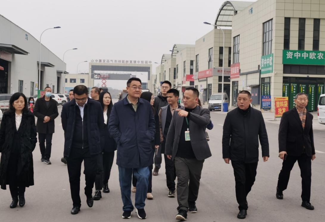 棉麻集團(tuán)加快落實總社、省社工作部署  —— 鄧華帶隊赴內(nèi)江資中開展專題調(diào)研工作