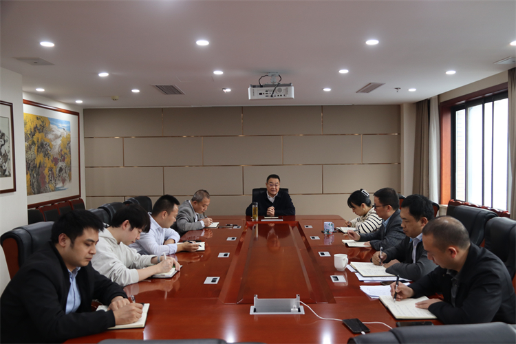 鄧華主持召開集團冷鏈、外貿(mào)進出口業(yè)務(wù)專題會